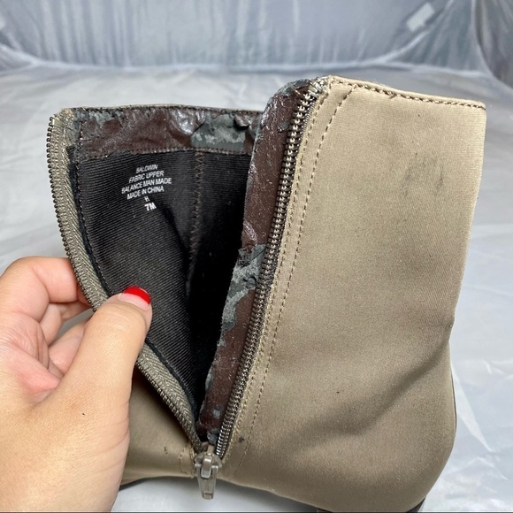 Easy spirit baldwin square toe taupe ankle booties size 7 - Picture 11 of 11